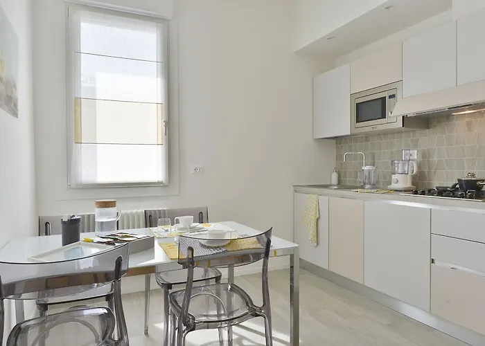 Ur-nest Vestri - Golden Apartman *