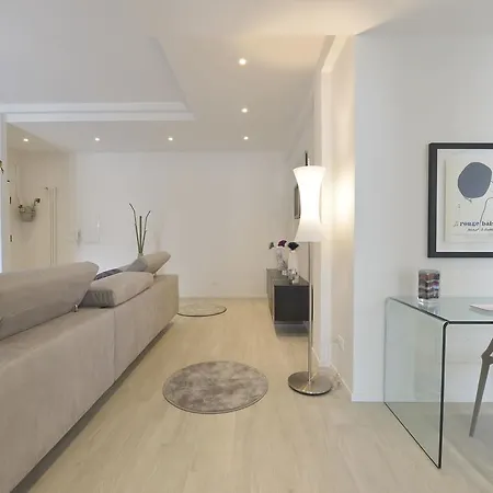 Ur-nest Vestri - Golden *